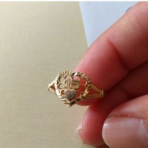 14k yellow gold sweet 15 quiceñera ring.